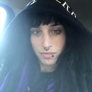 Meet your Posher, Sasha